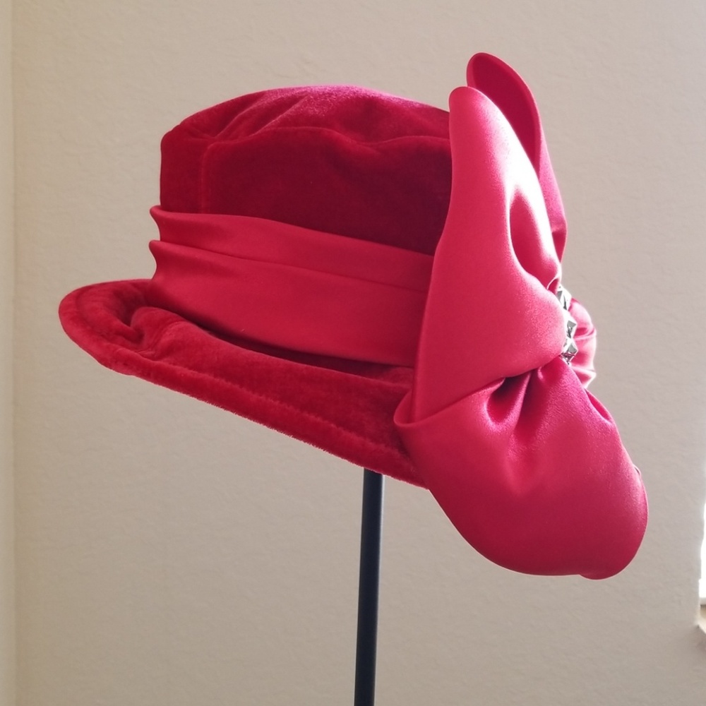 Red velvet hat